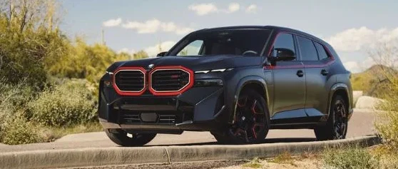 bmw xm un viaje salvaje al corazon del movimiento brutalista